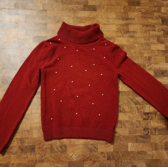 Red turtleneck sweater with festive embellishments toddler girl size - Picture 7 of 12